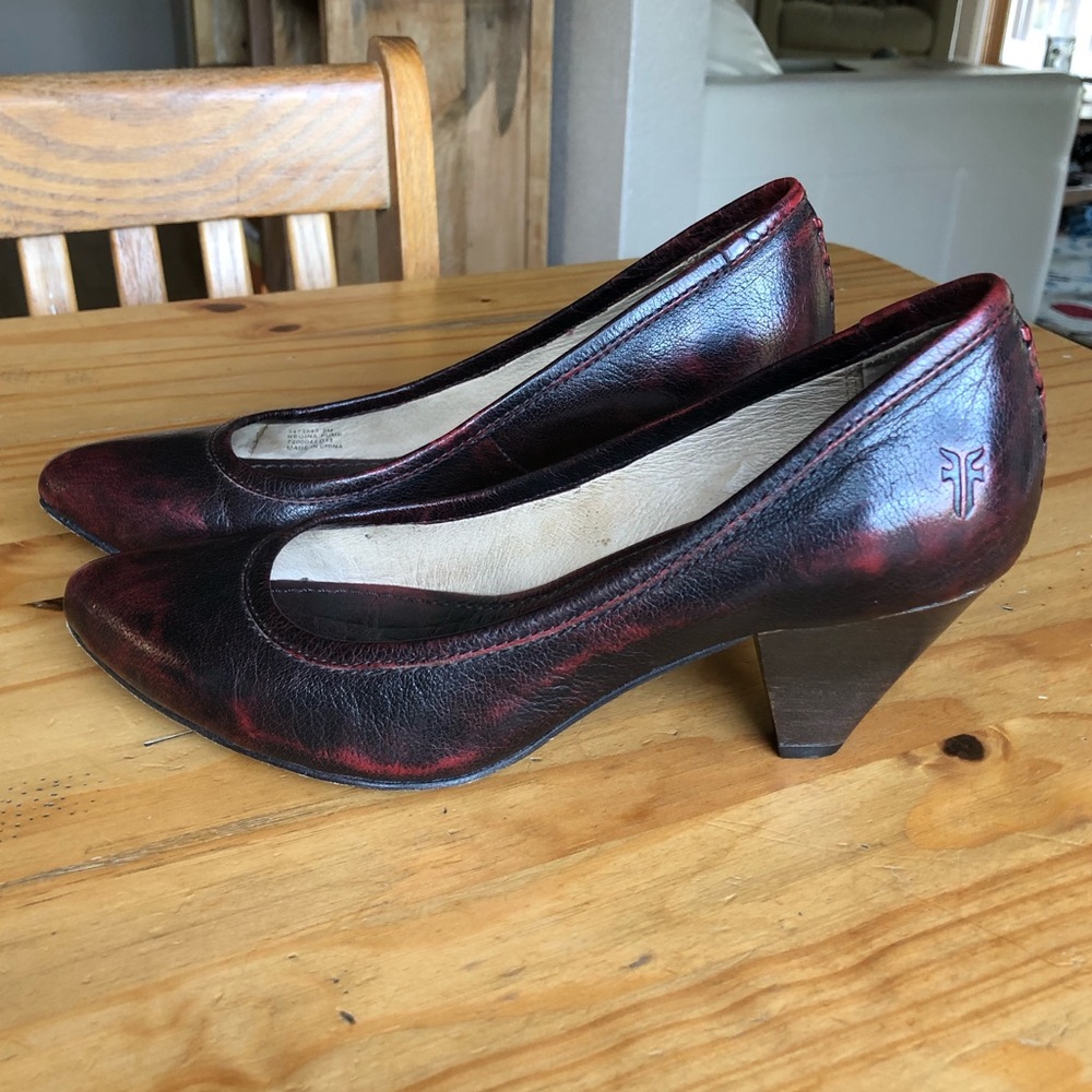 Vintage Frye Regina pumps